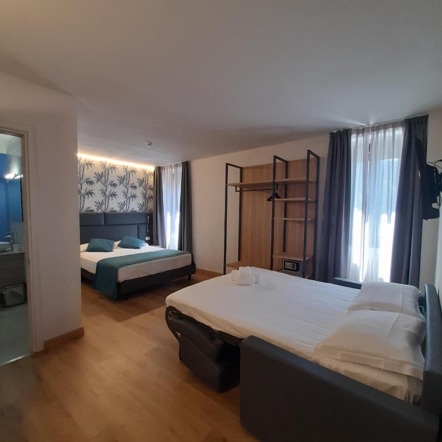 Bike Hotel Touring Gardone Riviera & Wellness Екстер'єр фото