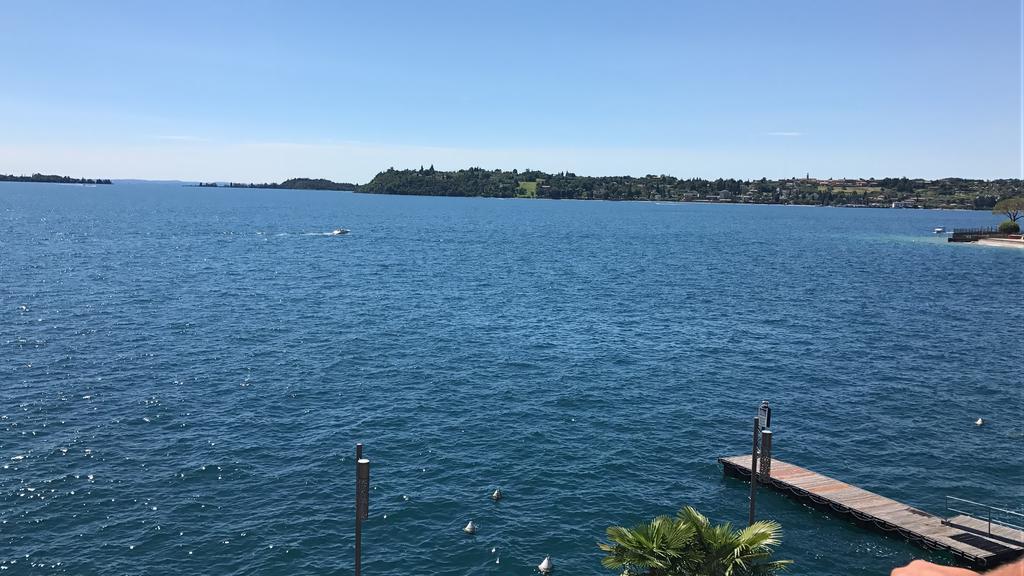 Bike Hotel Touring Gardone Riviera & Wellness Екстер'єр фото