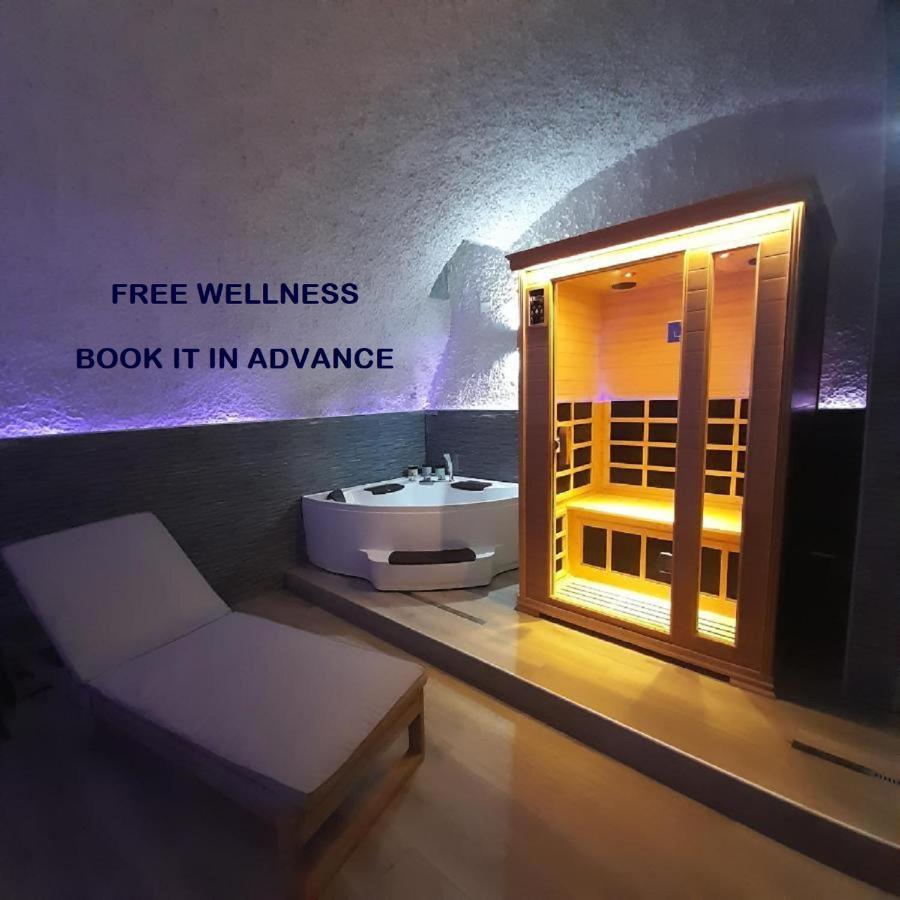 Bike Hotel Touring Gardone Riviera & Wellness Екстер'єр фото