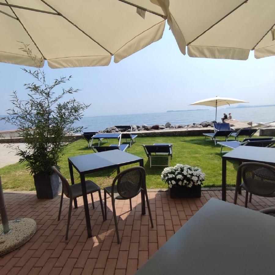 Bike Hotel Touring Gardone Riviera & Wellness Екстер'єр фото