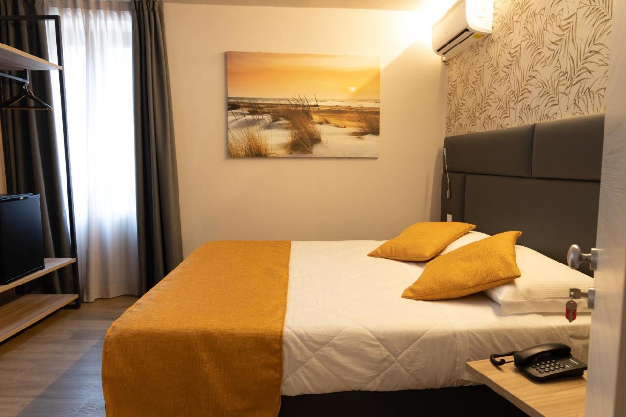 Bike Hotel Touring Gardone Riviera & Wellness Екстер'єр фото