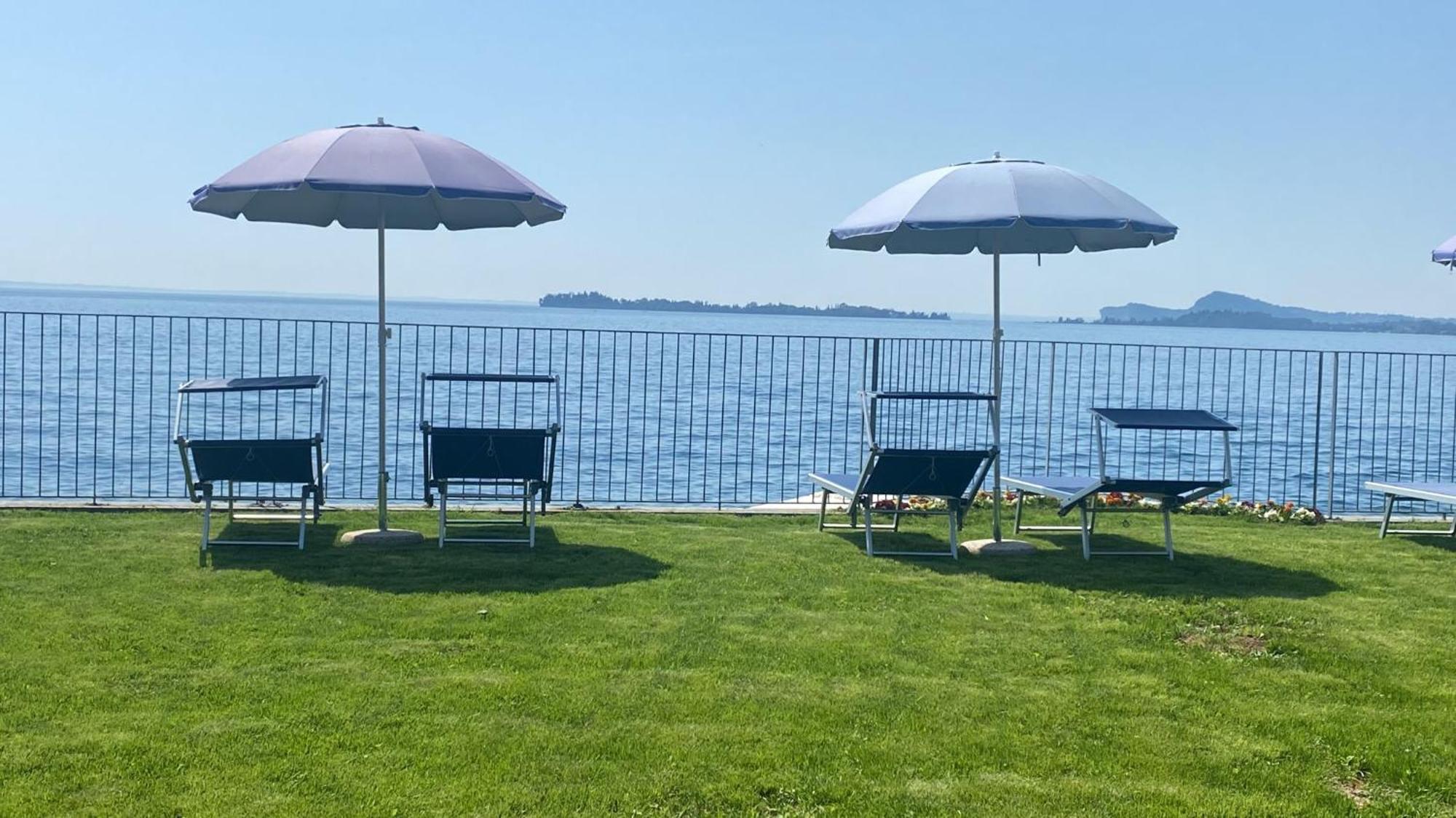 Bike Hotel Touring Gardone Riviera & Wellness Екстер'єр фото