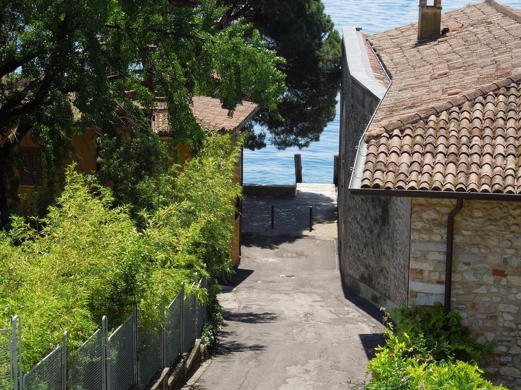 Bike Hotel Touring Gardone Riviera & Wellness Номер фото
